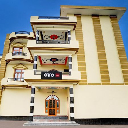 Hotel O J.D. Palace Варанаси Екстериор снимка