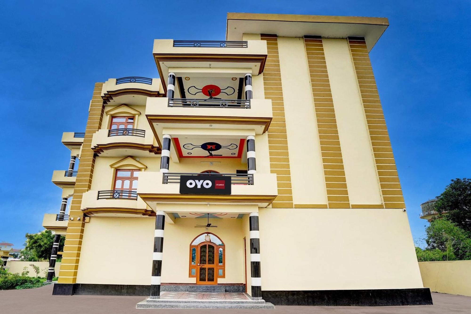 Hotel O J.D. Palace Варанаси Екстериор снимка